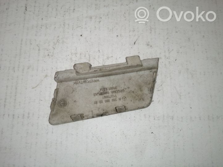 Mercedes-Benz A W169 Tappo/coprigancio di traino anteriore A1698850381