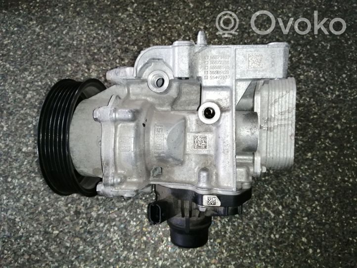 Opel Cascada Vesipumppu 55571483