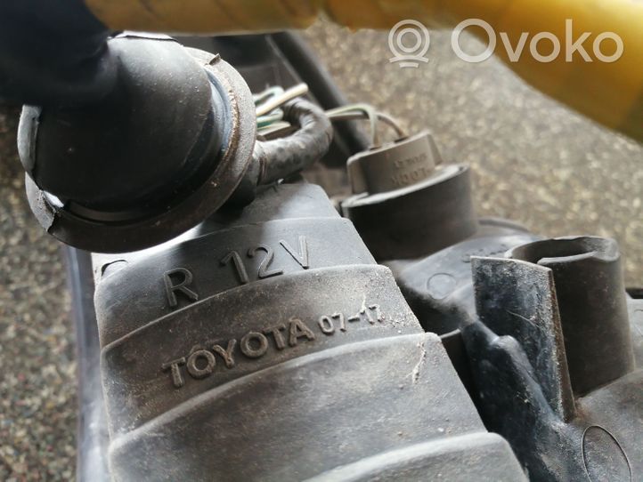 Toyota Avalon XX20 Lampa tylna 0432159
