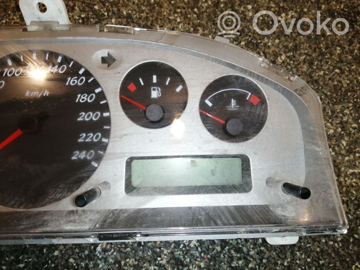 Nissan Almera N16 Geschwindigkeitsmesser Cockpit BM515