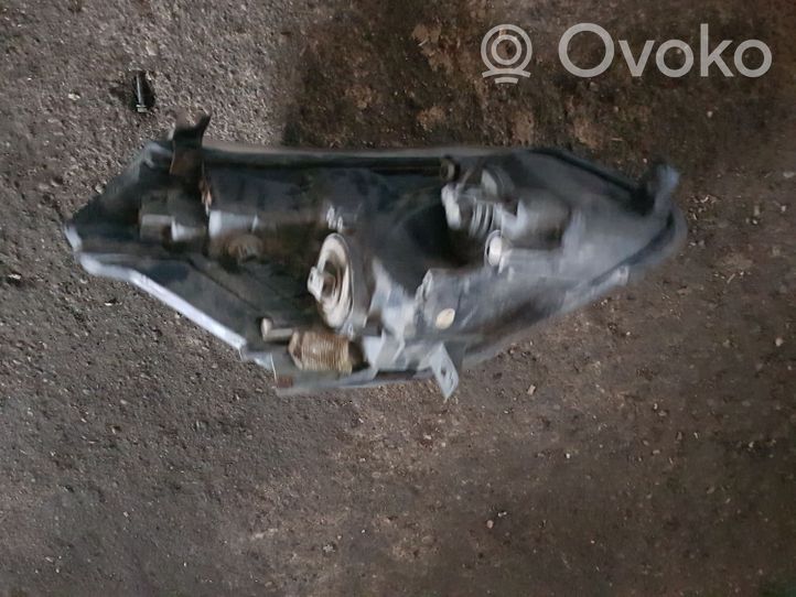 Nissan Quest Headlight/headlamp 