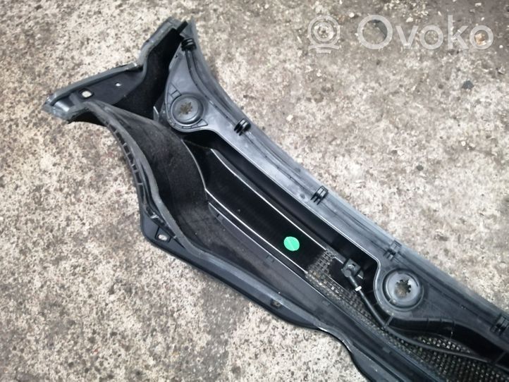 Buick Encore II Wiper trim 42758061