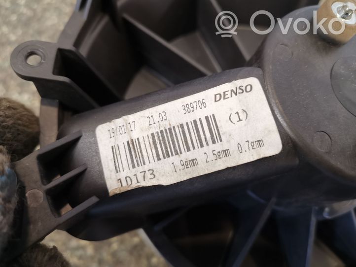 Fiat Doblo Lämmittimen puhallin 389706