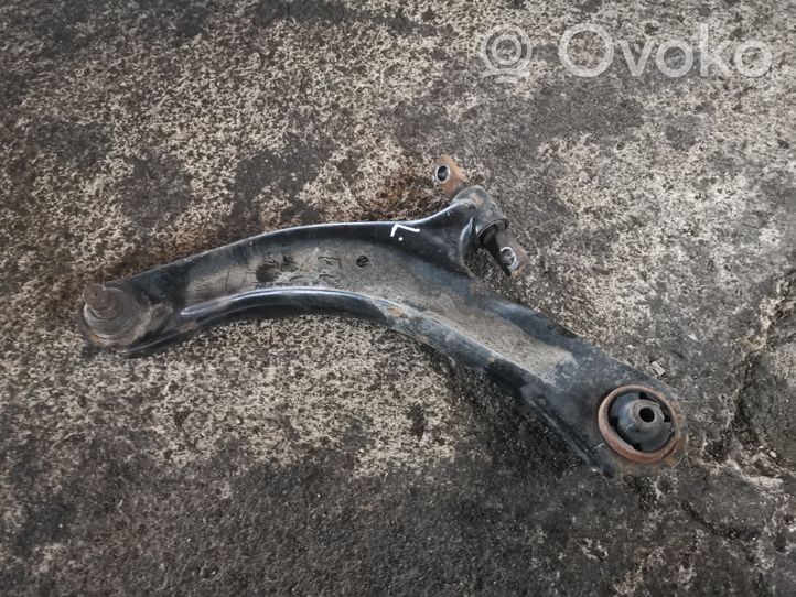 Nissan Qashqai+2 Fourchette, bras de suspension inférieur avant 