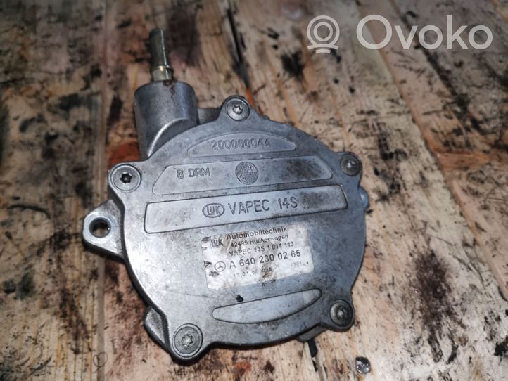 Mercedes-Benz A W169 Alipainepumppu A6402300265