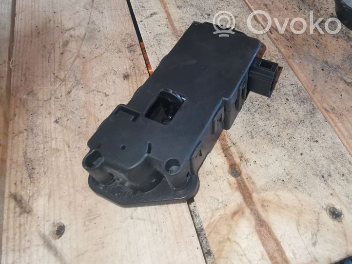 Volvo S40 Degalų bako dangtelio spynos varikliukas 30716754