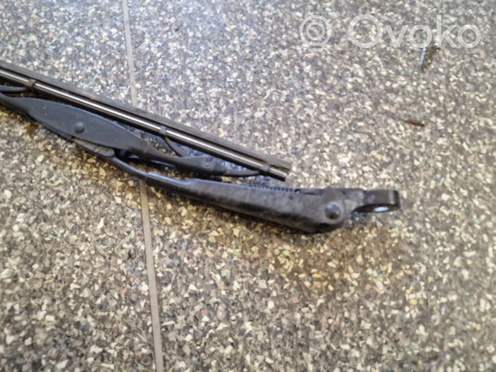 Opel Mokka X Rear wiper blade arm 