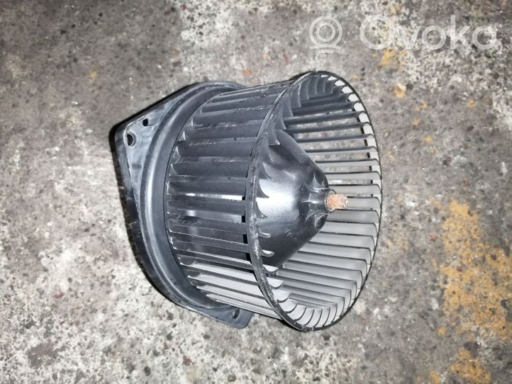 Suzuki Ignis Mazā radiatora ventilators 