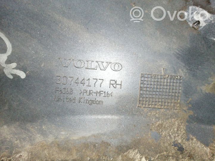 Volvo XC90 Listwa tylnego błotnika 30744177