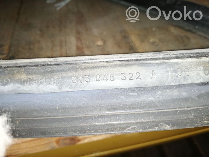 Audi 80 90 B2 Fenêtre latérale avant / vitre triangulaire 813845322A