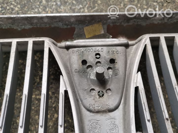 Rover 25 Maskownica / Grill / Atrapa górna chłodnicy DHT100040