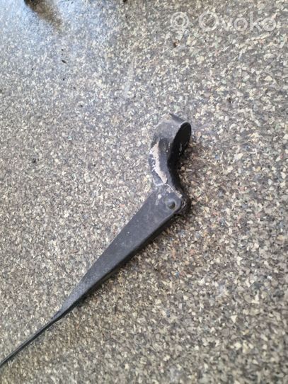 Ford Explorer Rear wiper blade arm 