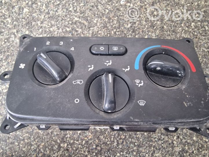 Jeep Liberty Climate control unit P55037533AG