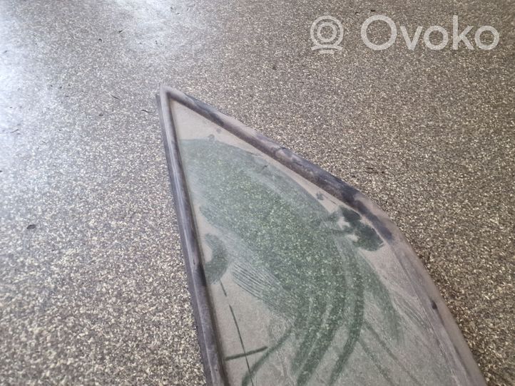 Opel Movano A Front door vent window glass four-door 