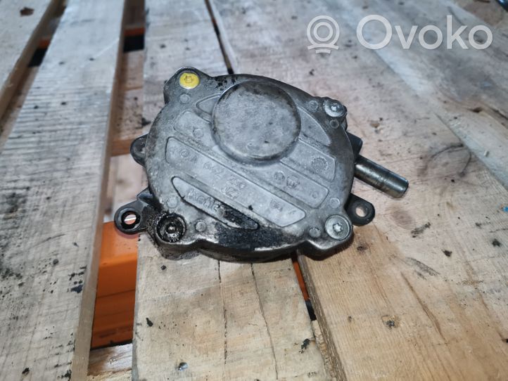 Mercedes-Benz ML W164 Alipainepumppu A6422300165