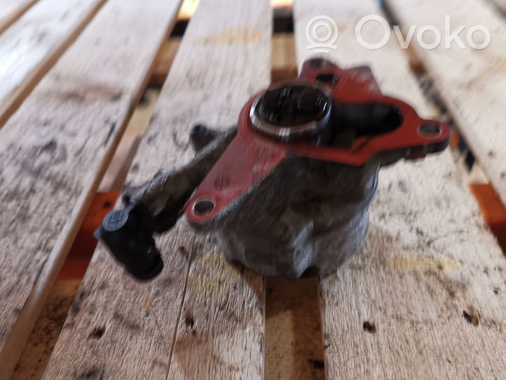 Opel Vivaro Vacuum pump 