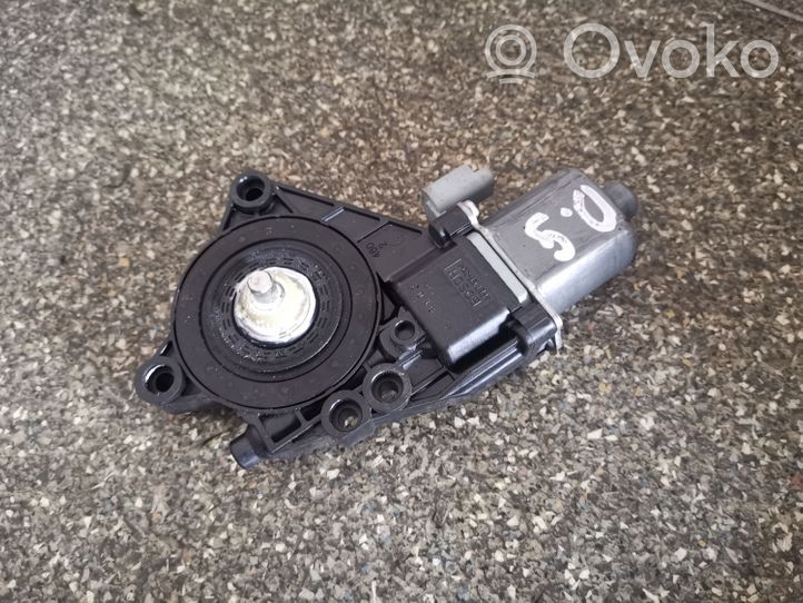 Hyundai i30 Moteur de lève-vitre de porte arrière 0130822544