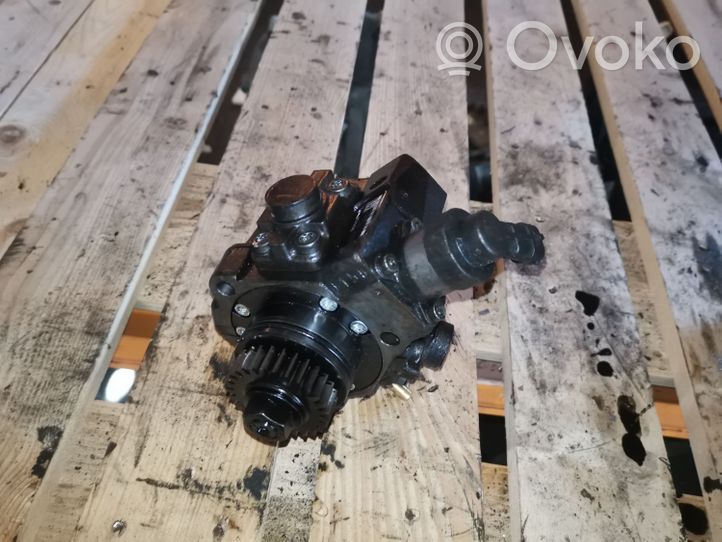 Renault Trafic III (X82) Fuel injection high pressure pump 0445010406