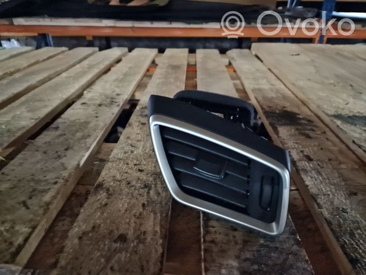 Nissan Qashqai Dashboard side air vent grill/cover trim 