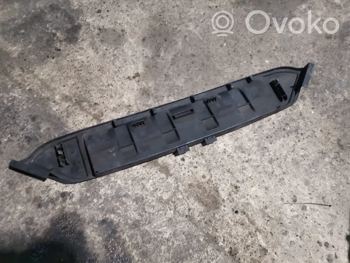 Audi Q7 4L Viršutinė dalis radiatorių panelės (televizoriaus) 4L0121285