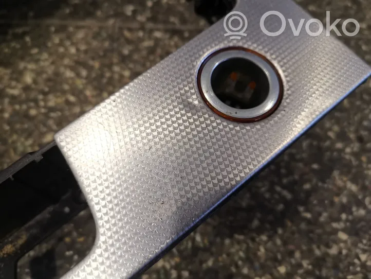 Audi Q7 4L Rivestimento in plastica cornice della leva del cambio 