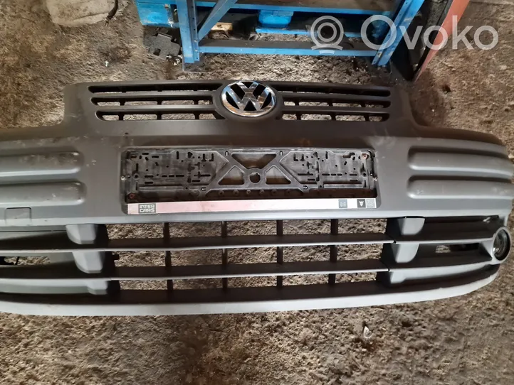 Volkswagen Caddy Zderzak przedni 