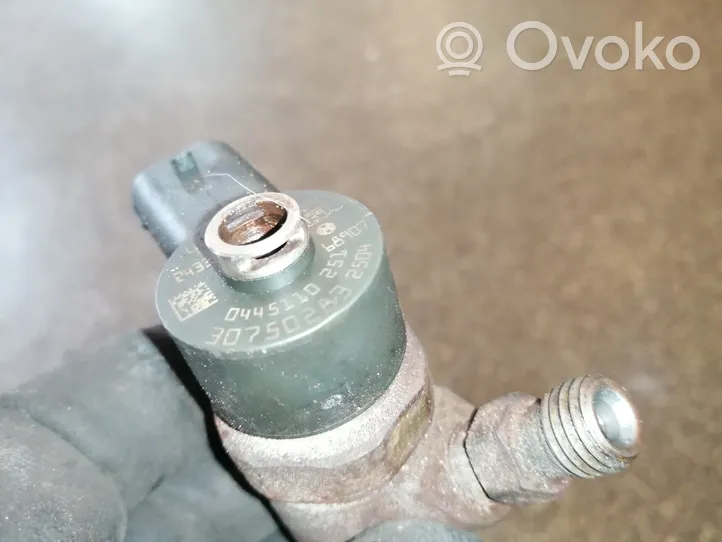 Volvo XC60 Fuel injector 0445110251