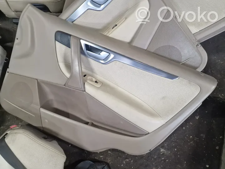 Volvo V70 Set interni 