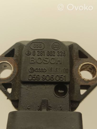 Audi A4 S4 B5 8D Air pressure sensor 059906051