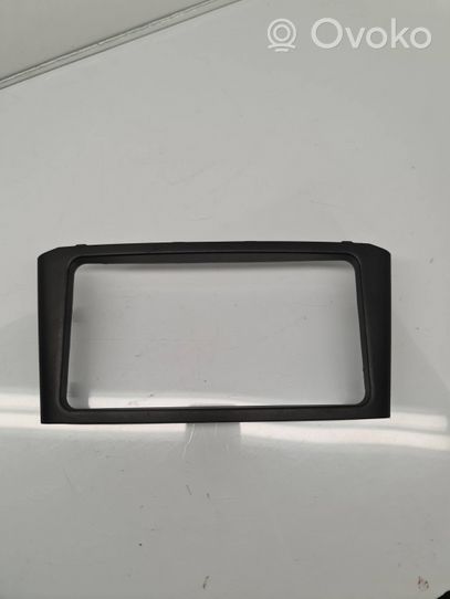 Toyota Avensis T250 Inserti decorativi cornice della consolle centrale 8517