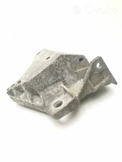 Volvo XC90 Engine mounting bracket 6G926P096ED