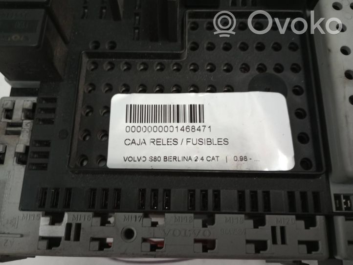 Volvo S70  V70  V70 XC Fuse module 9452772