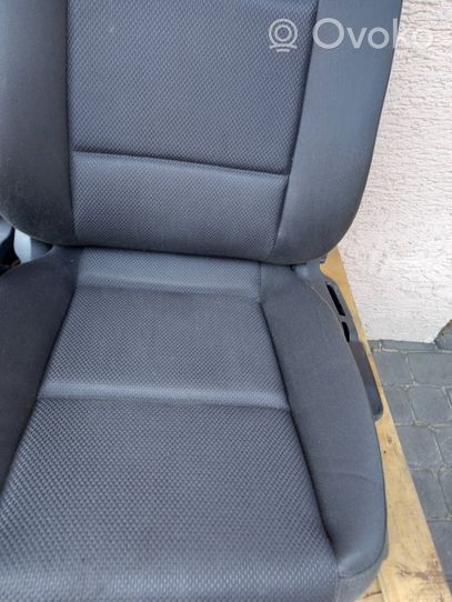 Audi A4 S4 B6 8E 8H Sėdynių komplektas 8E0881105P