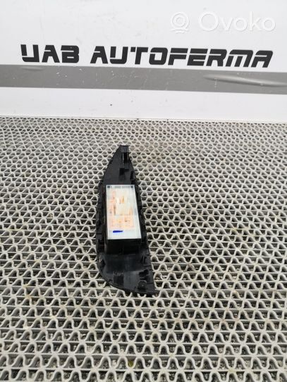 Nissan Qashqai Ramka przycisków otwierania szyby drzwi przednich 809614EA0AX