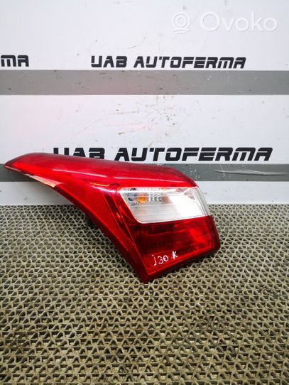 Hyundai i30 Lampa tylna 92401A5020