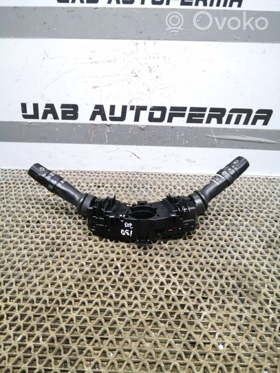 Hyundai i30 Leva/interruttore dell’indicatore di direzione e tergicristallo 934202K560