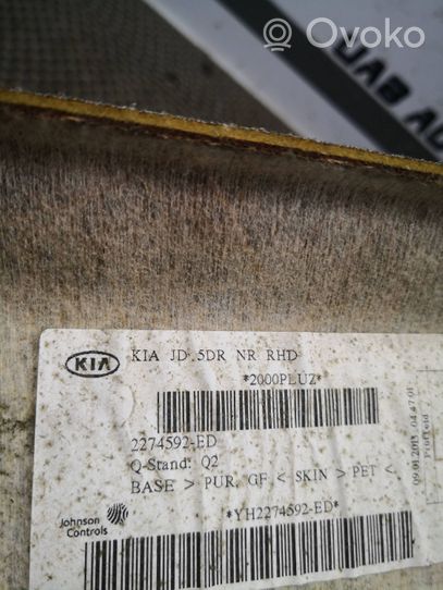 KIA Ceed Потолок 2274592ED