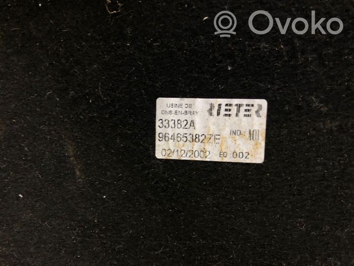 Citroen C3 Звукоизоляция багажника 96465382ZE