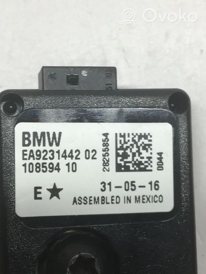 BMW 4 F32 F33 Filtr anteny 10859410