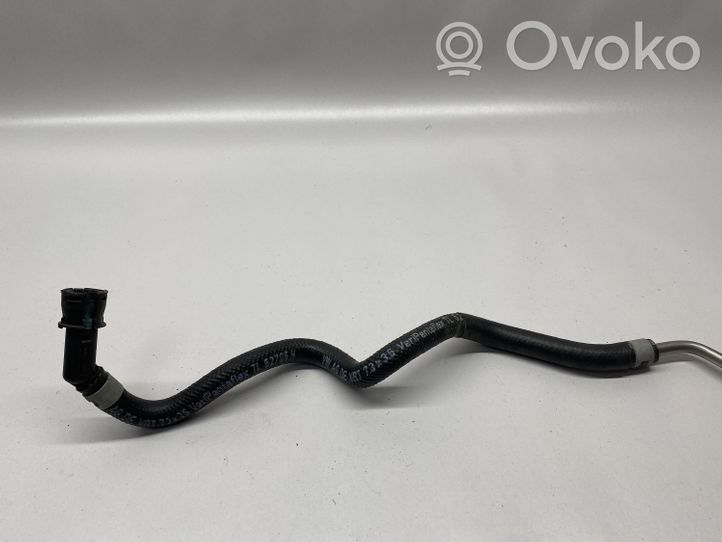 Volkswagen Jetta VII Tuyau d'alimentation conduite de carburant 04E133723FF