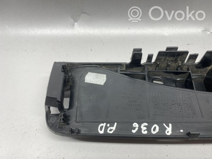 BMW 4 F32 F33 Osłona / Obudowa fotela przedniego pasażera 7228316