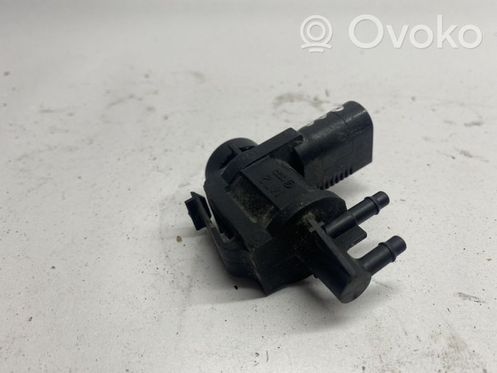 Volkswagen Touareg II Valve de freinage 1K0906283