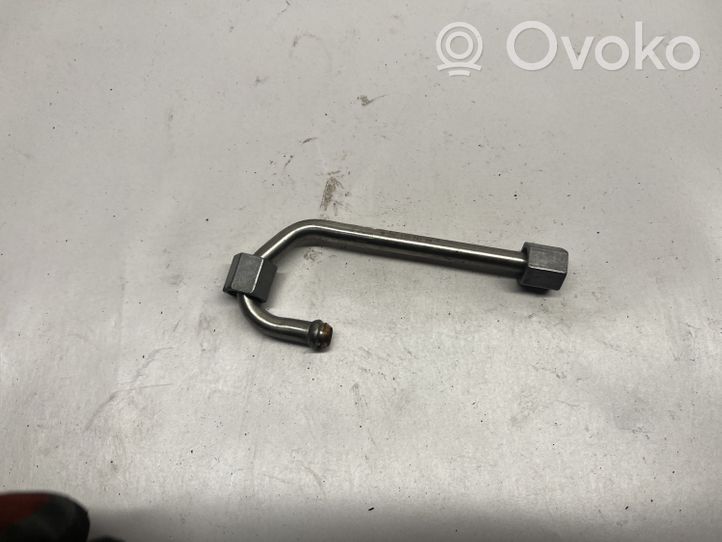 Volkswagen Jetta VII Tuyau d'alimentation conduite de carburant 04E130241AM