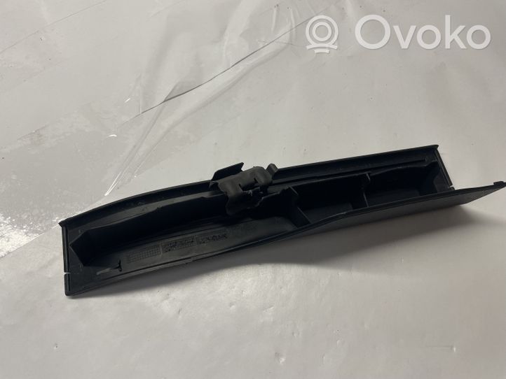 Mercedes-Benz C W204 Rivestimento del sottoporta delle minigonne laterali A2046860236