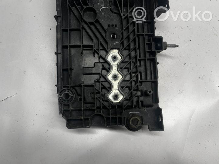 Ford Fusion II Support boîte de batterie DG9310723A