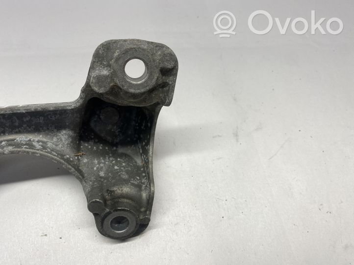 BMW 2 F22 F23 Pavarų dėžės tvirtinimo kronšteinas 6796613