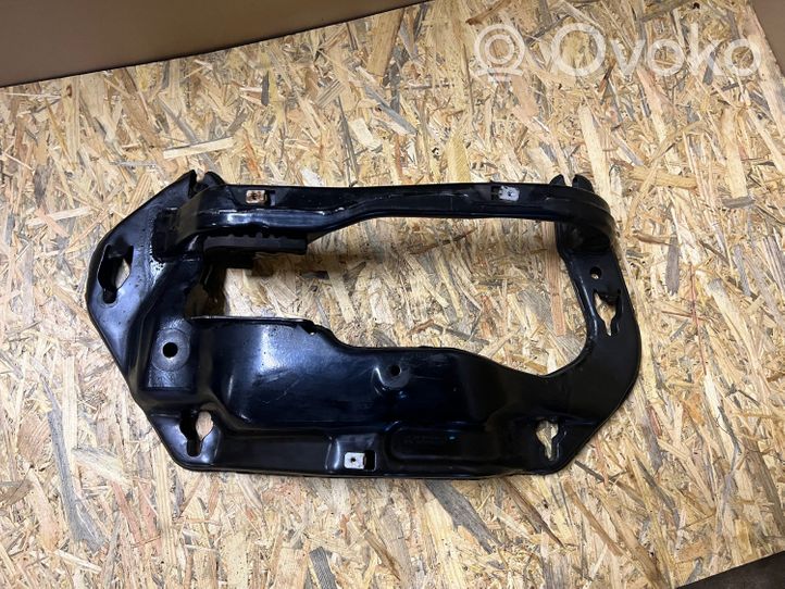 BMW X5 F15 Pavarų dėžės tvirtinimo kronšteinas 6854188