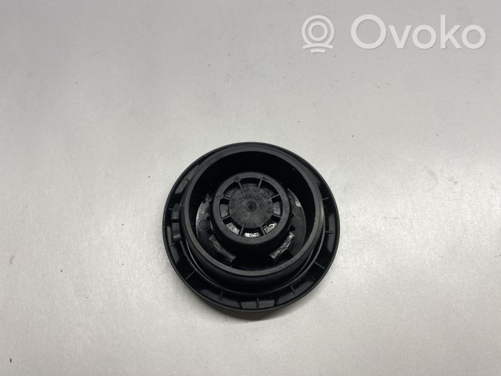 Volkswagen Jetta VII Vase d'expansion / bouchon de réservoir de liquide de refroidissement 2Q0121321A