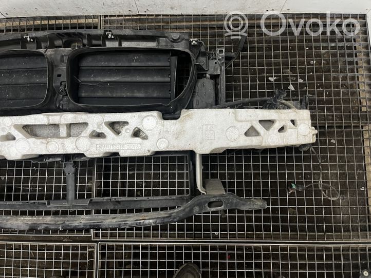 BMW 5 F10 F11 Support de radiateur sur cadre face avant 804968106