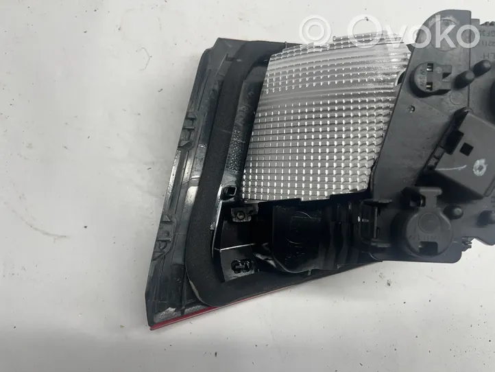 BMW 2 F45 Lampy tylnej klapy bagażnika 7491341